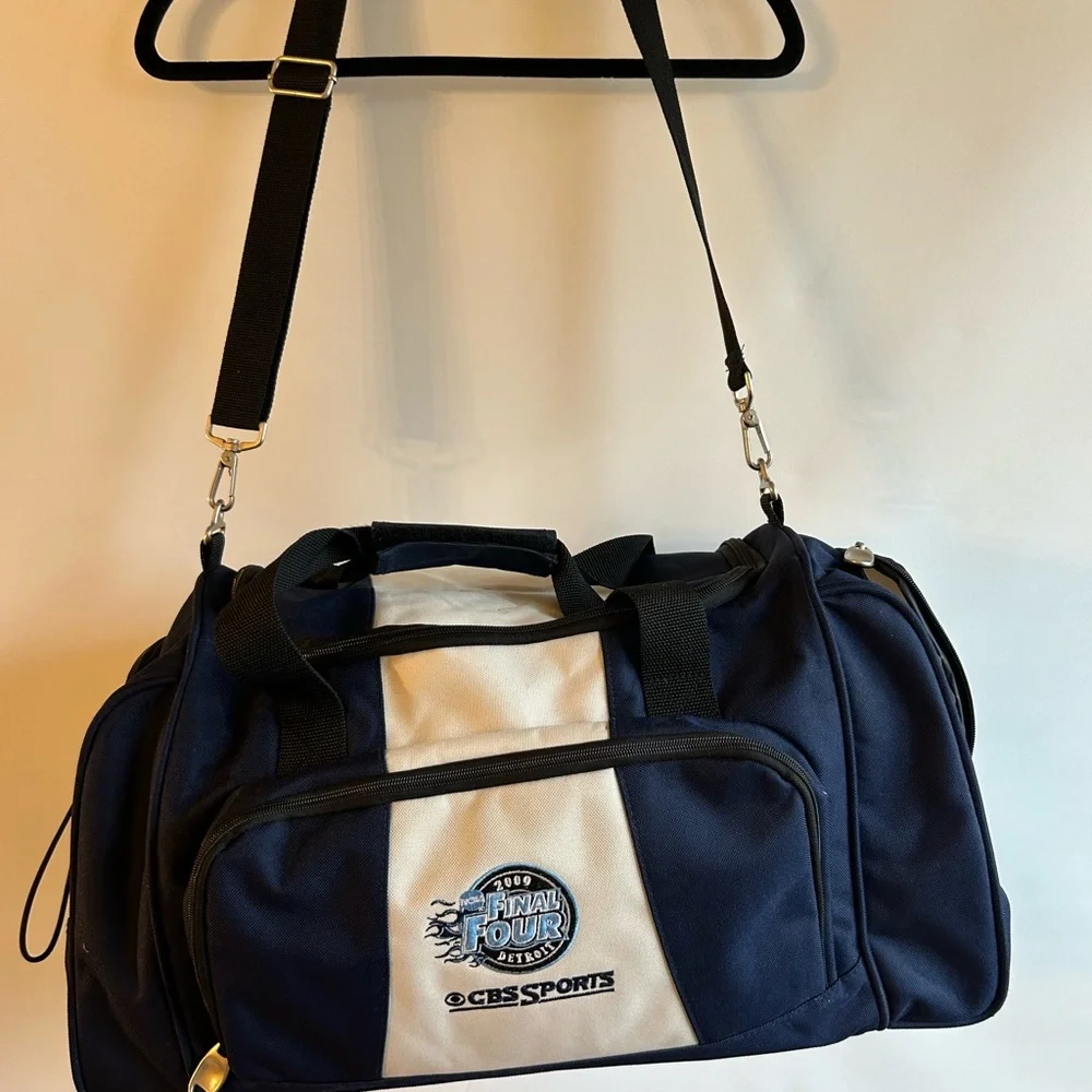 RUSSELL EXCLUSIVELY DISTRIBUTED BY PREMIUM BAGS,LLC LOGO NCCA FINAL FOUR DUFFEL